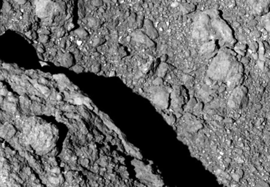 Japanese space rovers send photos of asteroid Ryugu