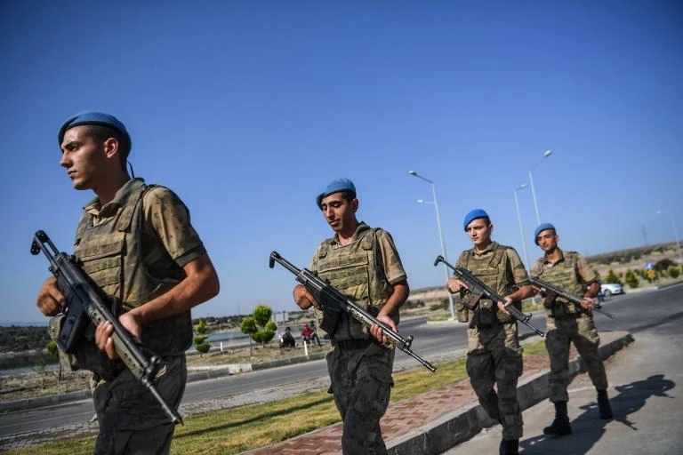 Four Turkish soldiers were killed and five others were wounded after a roadside bomb in the southeastern province of Batman was detonated by Kurdish militants. (AFP)