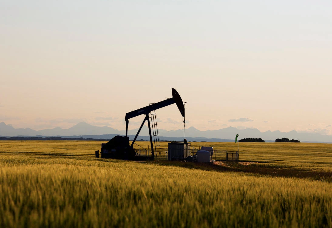 Financial traders have accumulated bullish long positions betting on a further rise in prices amounting to almost 1.2 billion barrels of oil. (Reuters)