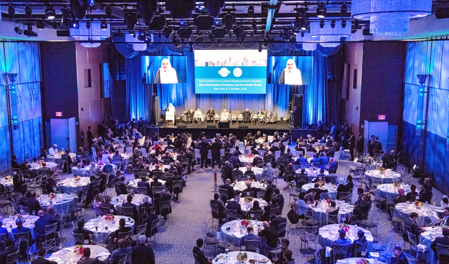 The crisis cannot be tackled except by great influential men powered with logical wisdom and justice, said Mohammed Al-Issa Secretary-general, MWL.
