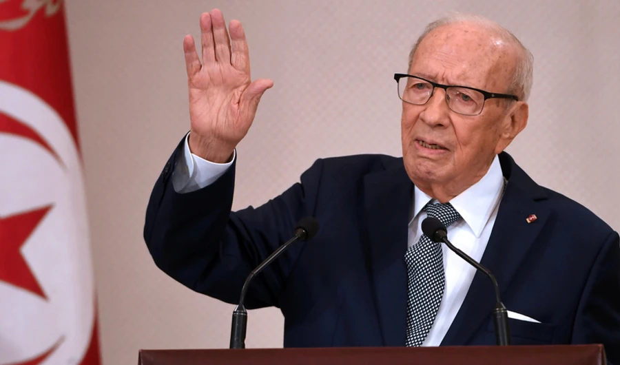 Tunisian president extends state of emergency