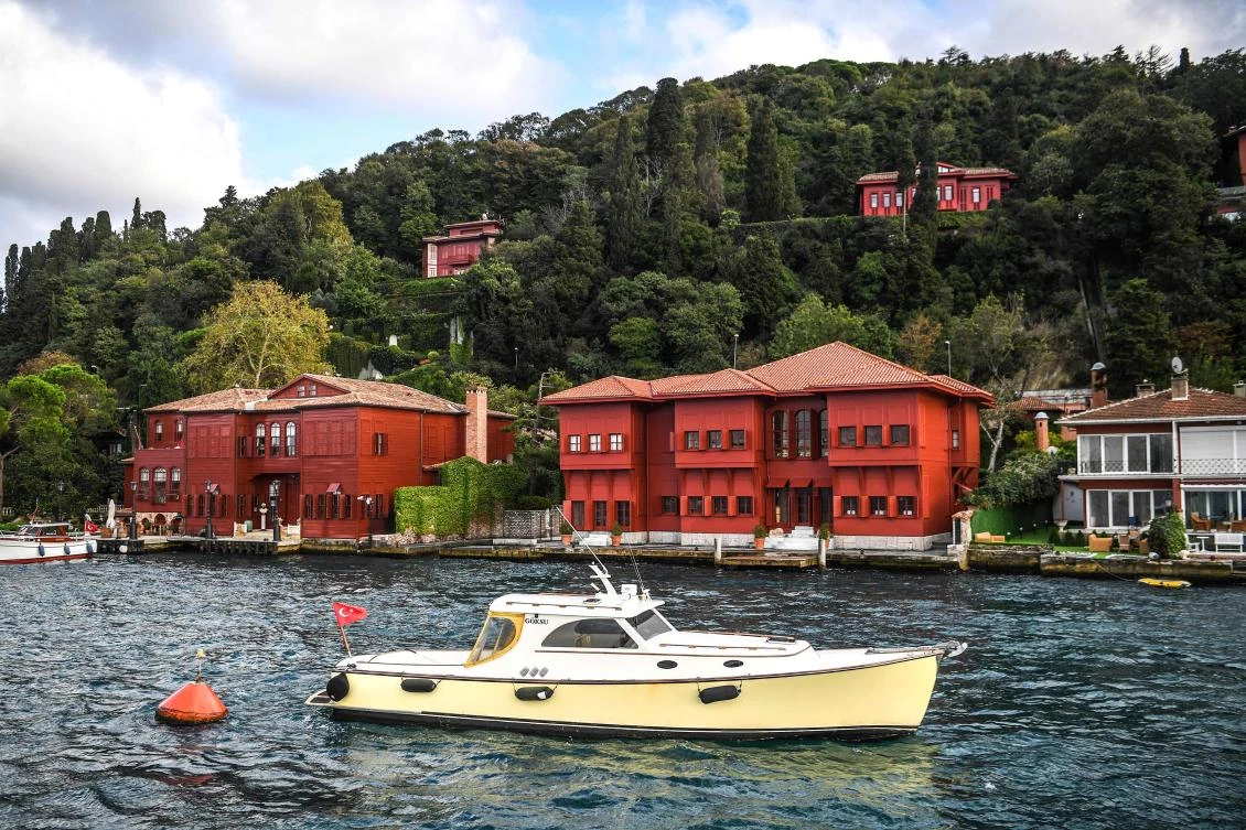 Power and beauty: Foreigners snap up Istanbul’s iconic waterfront mansions