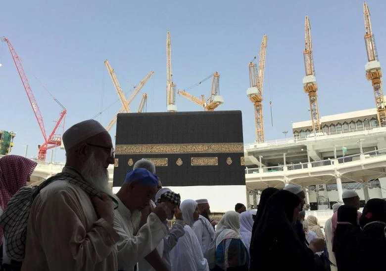 Muslim pilgrims perform Haj tasks in the Grand Mosque in the Muslim holy city of Mecca, Saudi Arabia September 12, 2015. REUTERS