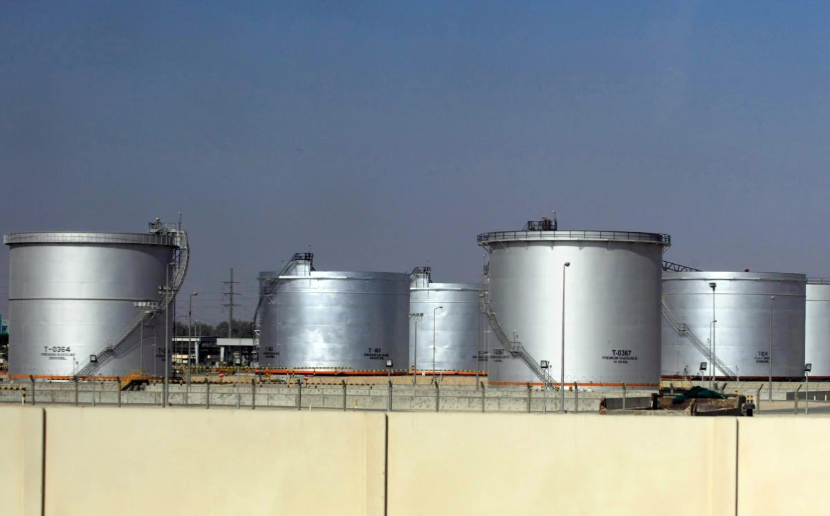An additional of one million barrels of crude oil will be delivered to India in November. (File/AFP)