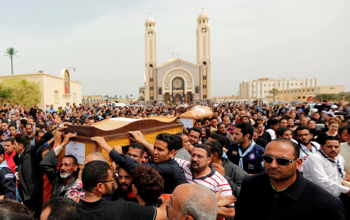 Egypt condemns 17 to death for Daesh church attacks