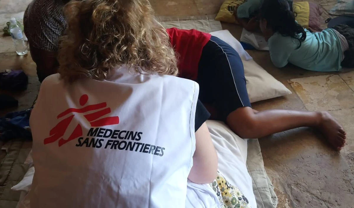 United Nations urges Australia to evacuate offshore refugees over health crisis
