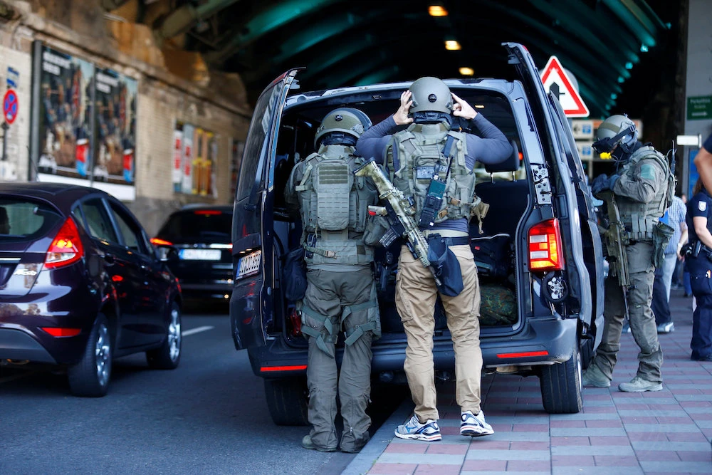 German police catch suspected hostage-taker and free woman