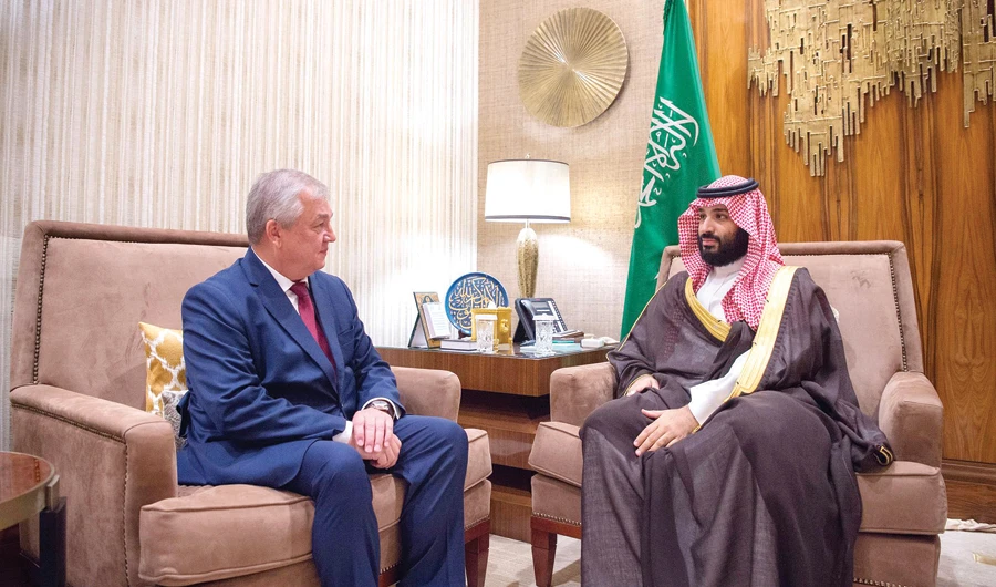 Crown Prince Mohammed bin Salman holds talks with the Russian president’s special envoy to Syria, Alexander Lavrentiev, on Monday. (SPA)
