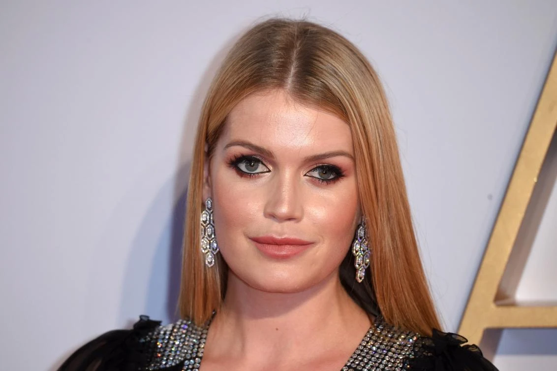 Lady Kitty Spencer makes a whirlwind trip to Dubai