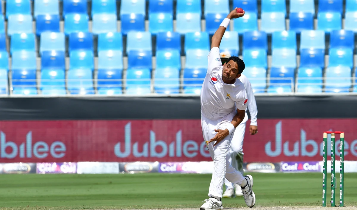 Australia destroyer Abbas shoots to third in Test rankings