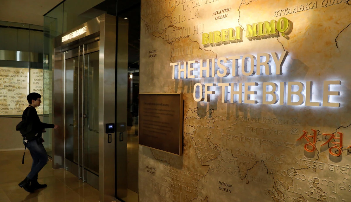 Bible Museum admits some of its Dead Sea Scrolls are fake