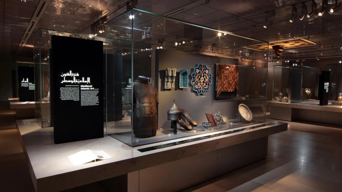 Visitors toured the galleries, beginning with contemporary Saudi and Middle Eastern art, followed by Saudi identity and heritage, as well as Islamic art. (Supplied)