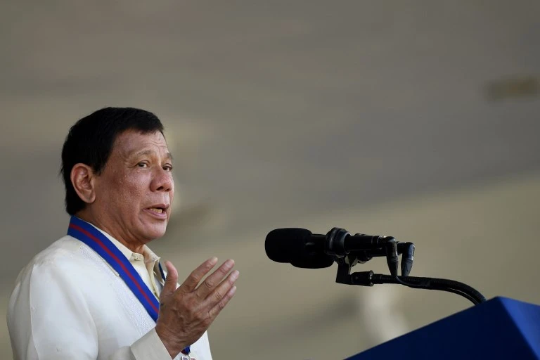 Duterte sacks all top Philippine customs officials over drugs