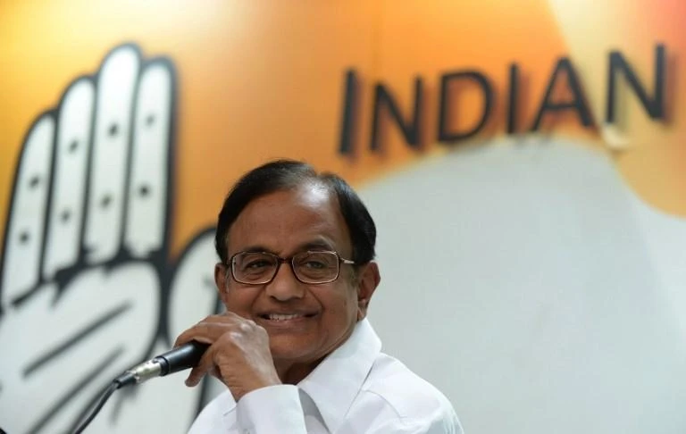 Former Indian finance minister faces bribery accusation
