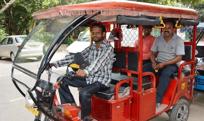 India’s e-rickshaws drive market boom