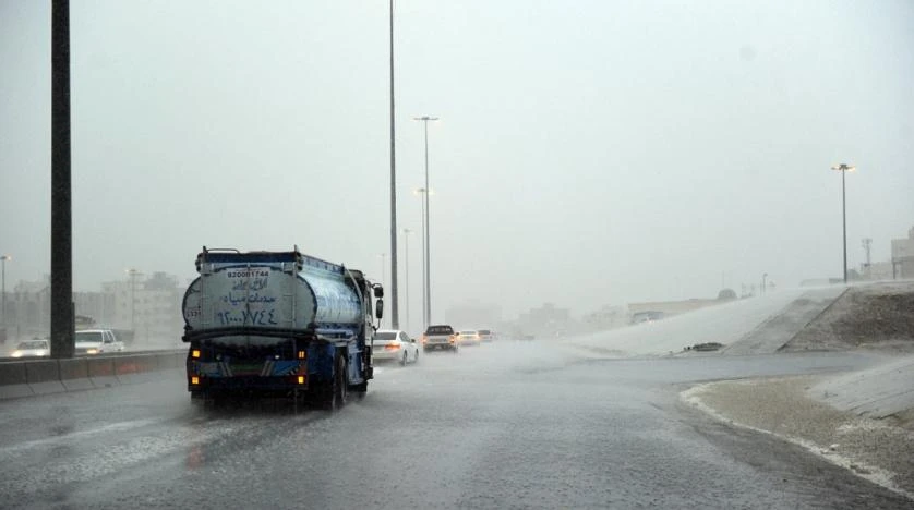 The authority urged residents of these areas to avoid getting themselves into valleys and rainwater ponds. (SPA)