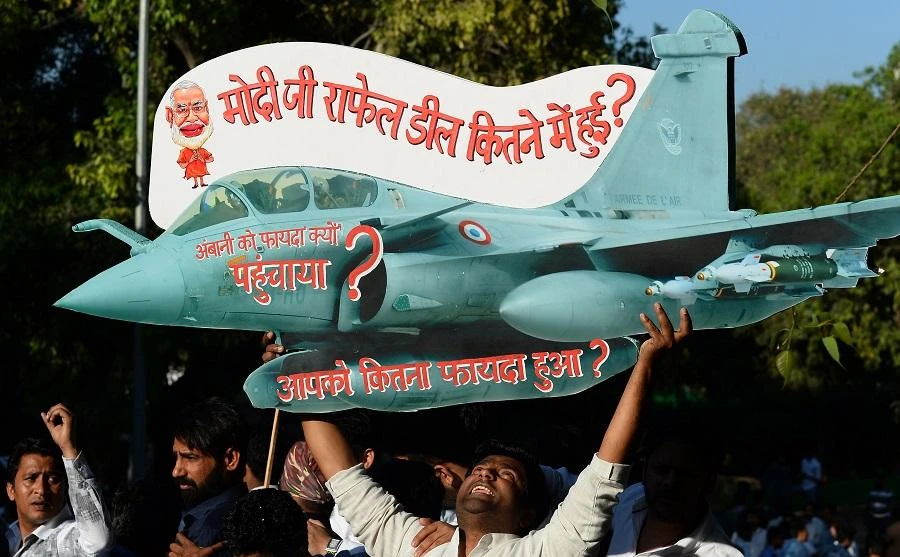 The purchase of 36 Rafale planes has become a major political controversy in India. (AFP)