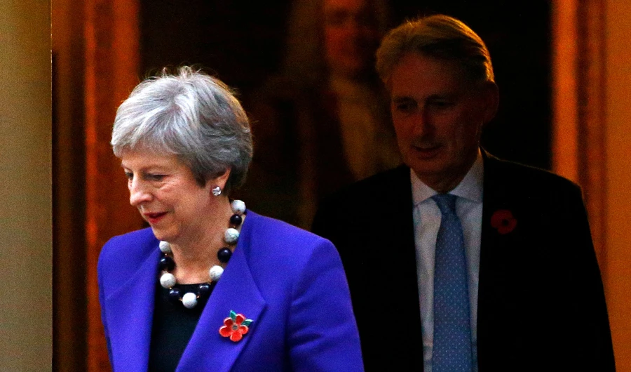 Britain's Prime Minister Theresa May and Chancellor of the Exchequer Philip Hammond. (Reuters)