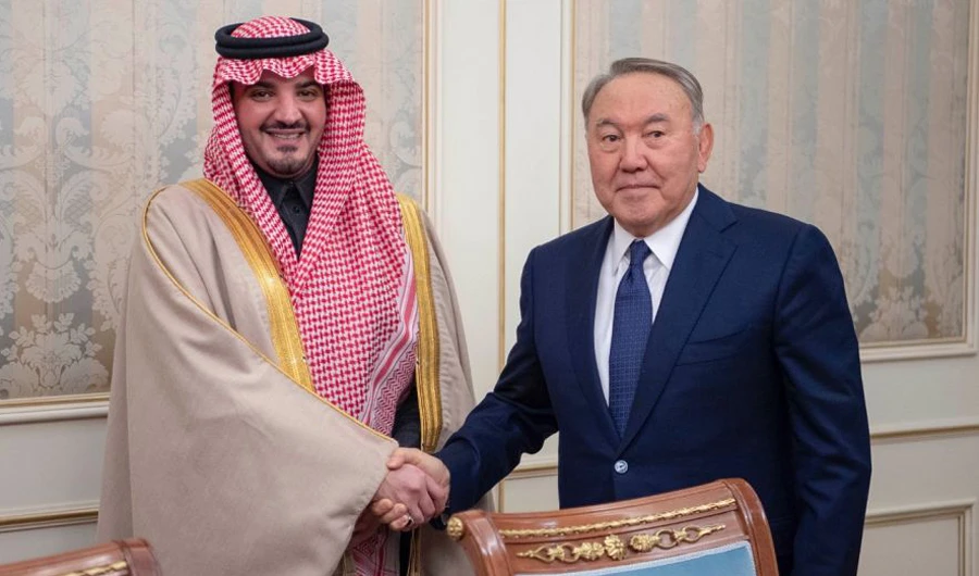 Saudi Arabia’s Interior Minister Prince Abdul Aziz bin Saud bin Naif meets Kazakhstan’s President Nursultan Nazarbayev in Astana on Thursday. (SPA)