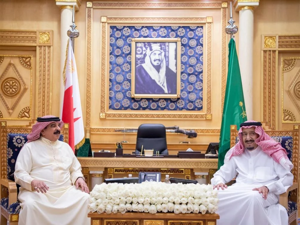 Saudi Arabia’s King Salman held talks with the King of Bahrain Hamad bin Isa Al-Khalifa at Auja Palace in Riyadh. (SPA)