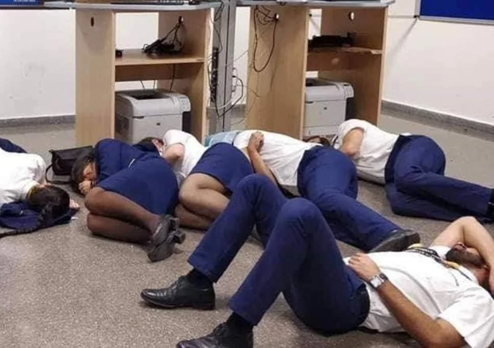 Ryanair fires six crew members for ‘fake’ photo