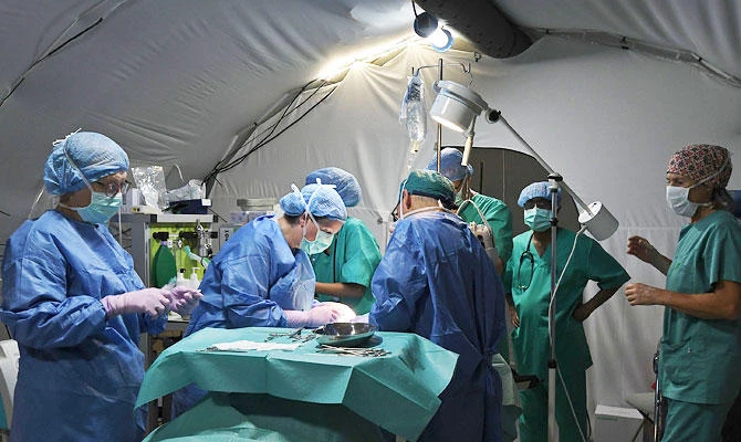 Pneumonia, an inflammatory infection of the lungs that may be contracted via viral or bacteria infection, is treatable if caught early enough and the patient’s immune system isn’t compromised. (AFP)