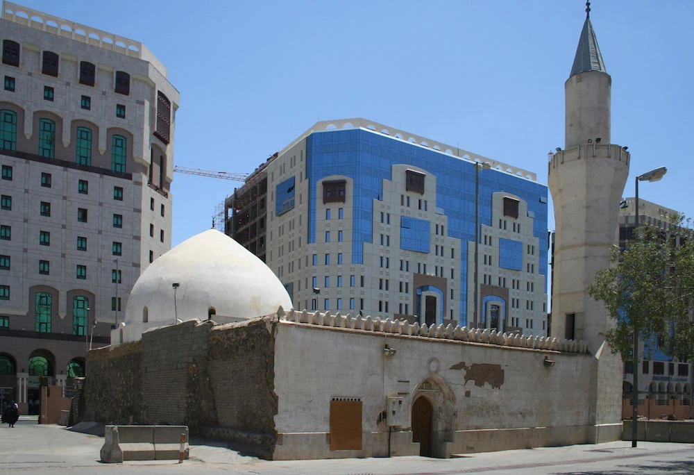 Saudi Arabia's crown prince calls for the rehabilitation and restoration of 130 historic mosques in the Kingdom under the "Mohammed Bin Salman Project for Developing Historical Mosques"