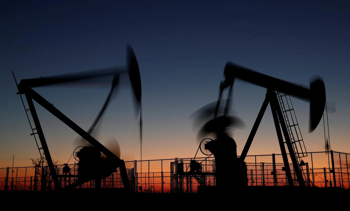 The American Petroleum Institute said late on Wednesday that crude inventories rose by 8.8 million barrels in the week to November 9 to 440.7 million. (Reuters)