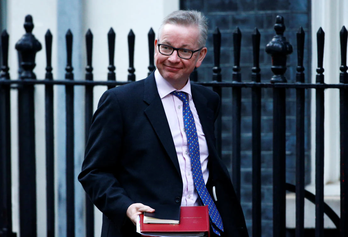 Key ministers back British PM in Brexit battle