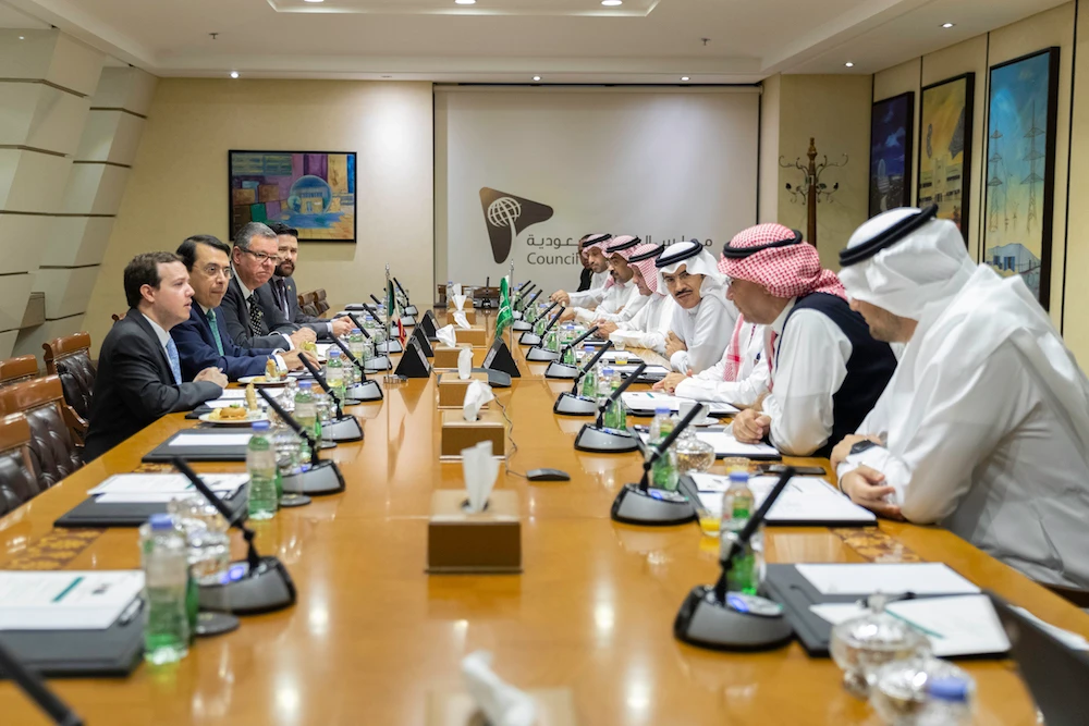 The Mexican and Saudi delegations discuss opportunities and investment projects during their meeting at the CSC. (Supplied photo)