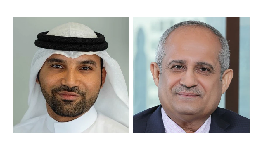 Khalid Saad, CEO of Bahrain FinTech Bay, left, and Chief Executive of Tamkeen Dr. Ebrahim Mohammed Janahi.