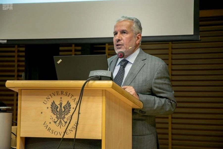Dr. Abdullah Al-Rabeeah, general supervisor of the King Salman Humanitarian Aid and Relief Center (KSRelief) was speaking during a seminar on the Kingdom’s humanitarian efforts at the University of Warsaw. (SPA)