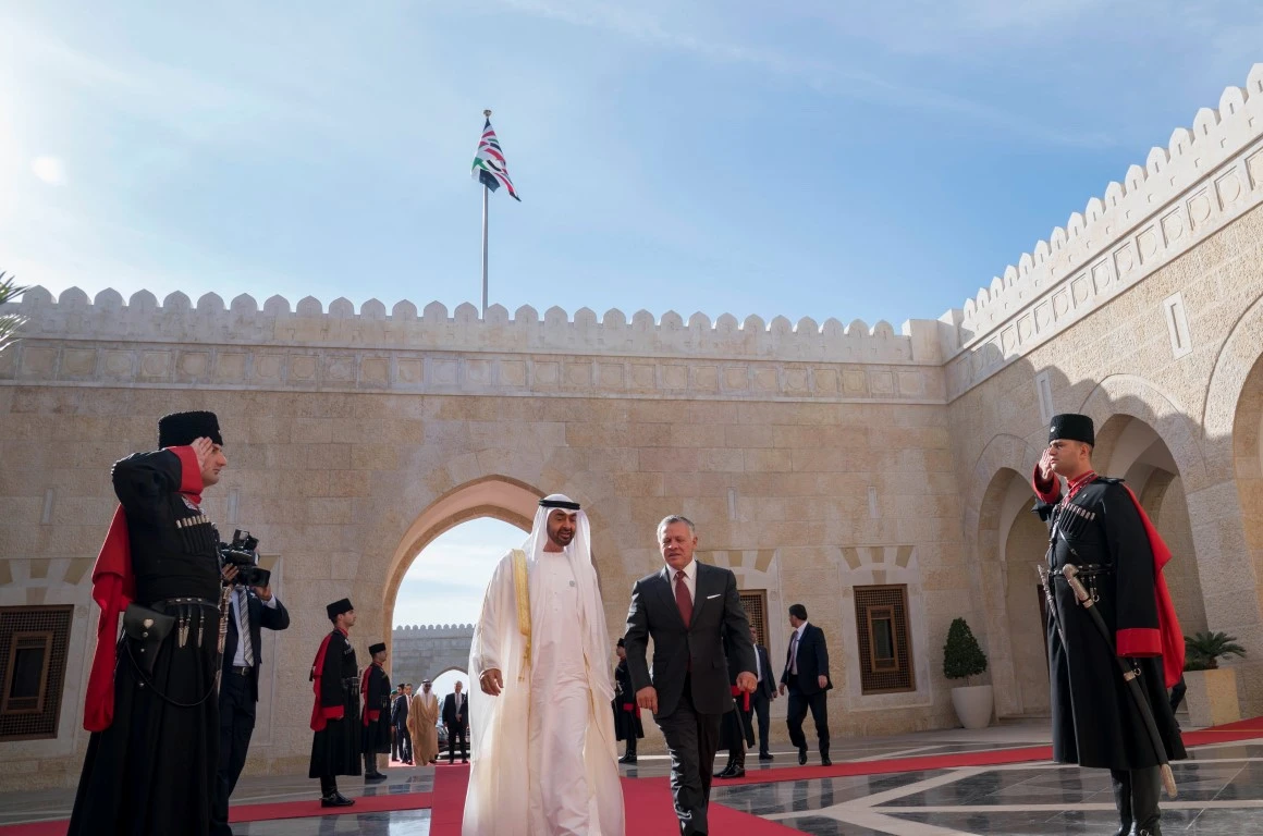 Abu Dhabi Crown Prince Sheikh Mohamed bin Zayed Al Nahyan and Jordanian King Abdullah II met on Tuesday in Amman. (WAM)