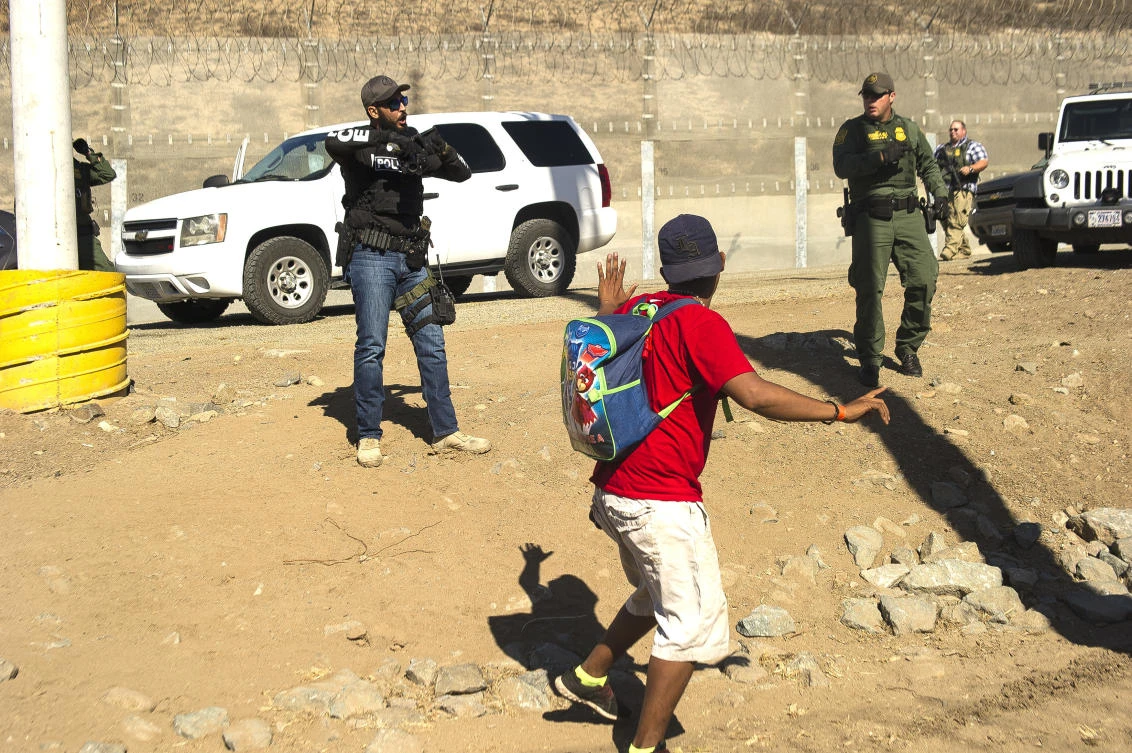 Mexico to up security at border after migrants try to cross
