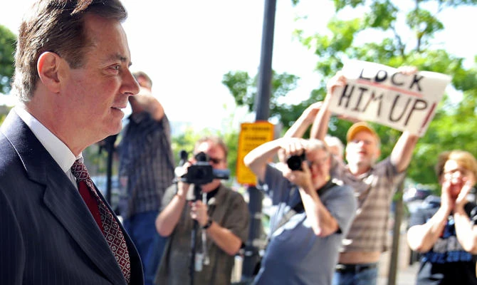 Mueller says ex-Trump campaign chair lied, broke plea agreement