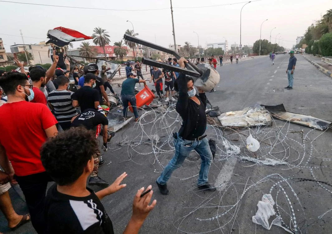 Iraq seeks power revamp to head off sanctions, protests