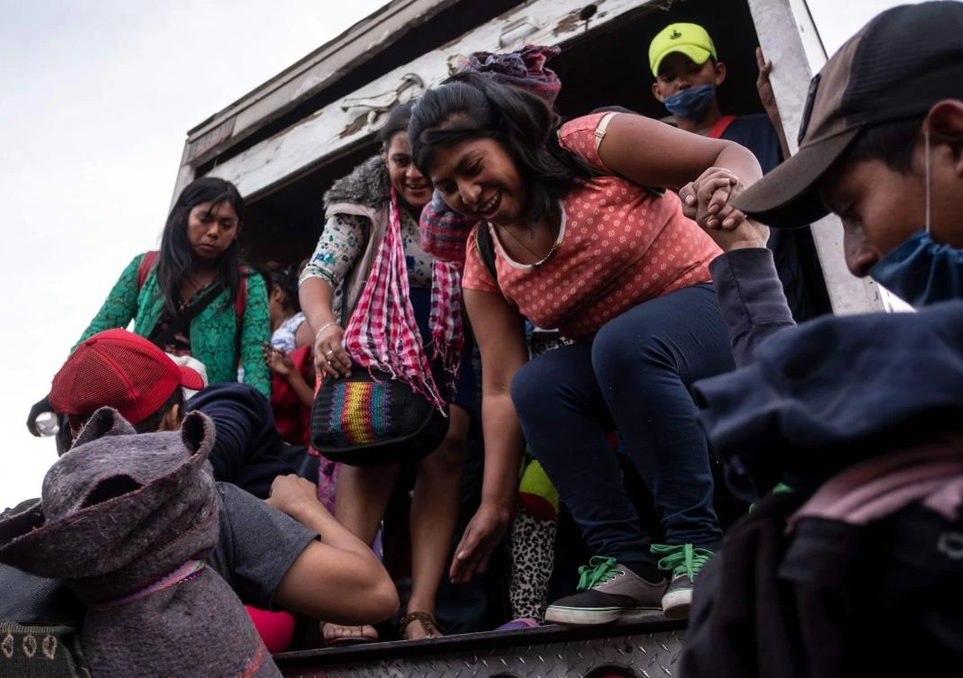 Mexico accepts housing migrants, seeks US development aid