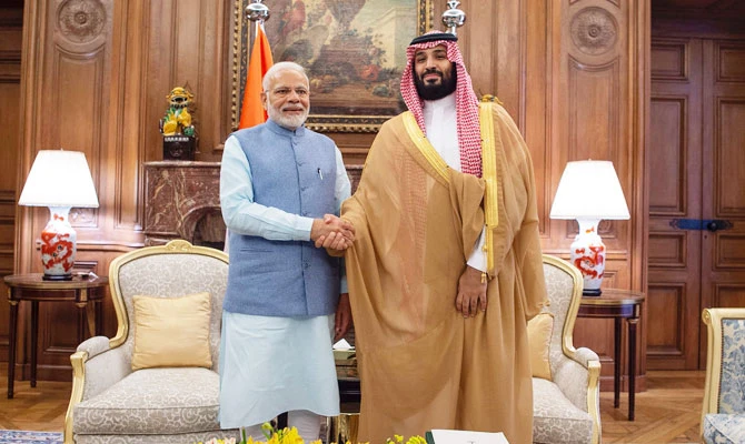 Indian Prime Minister Narendra Modi, left, and Saudi Crown Prince Mohammed bin Salman. (SPA)