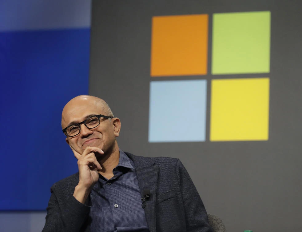 Microsoft’s market value overtakes Apple’s to close out week