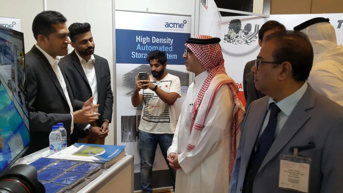 Mohammed Al-Saeid, assistant of general secretary of Jeddah Chamber of Commerce and Industry (JCCI), toured the exhibition.