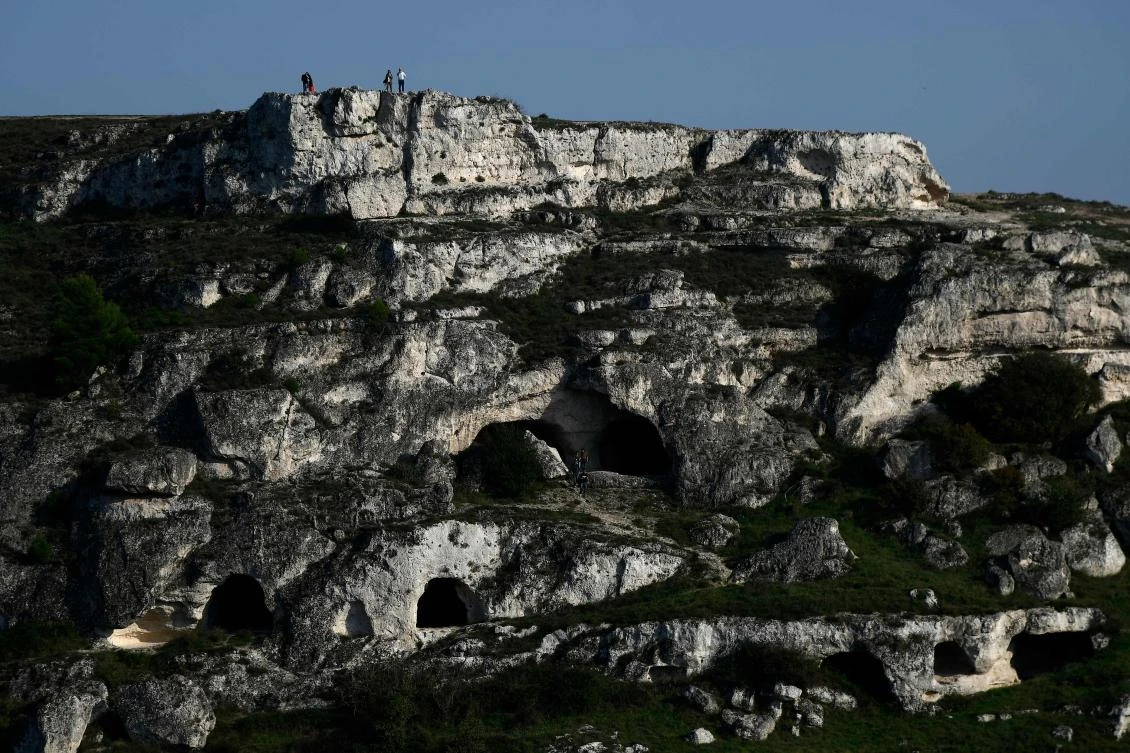 (FILES) This file photo taken on October 19, 2018 shows troglodyte setllements in the southern Italian city of Matera, which has been selected as the 2019 European capital of culture. - / AFP / Filippo MONTEFORTE