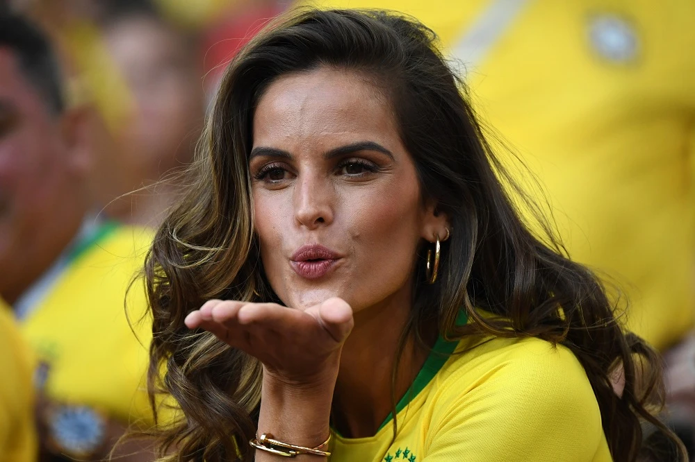 Izabel Goulart gives us a lesson in Lebanese power dressing