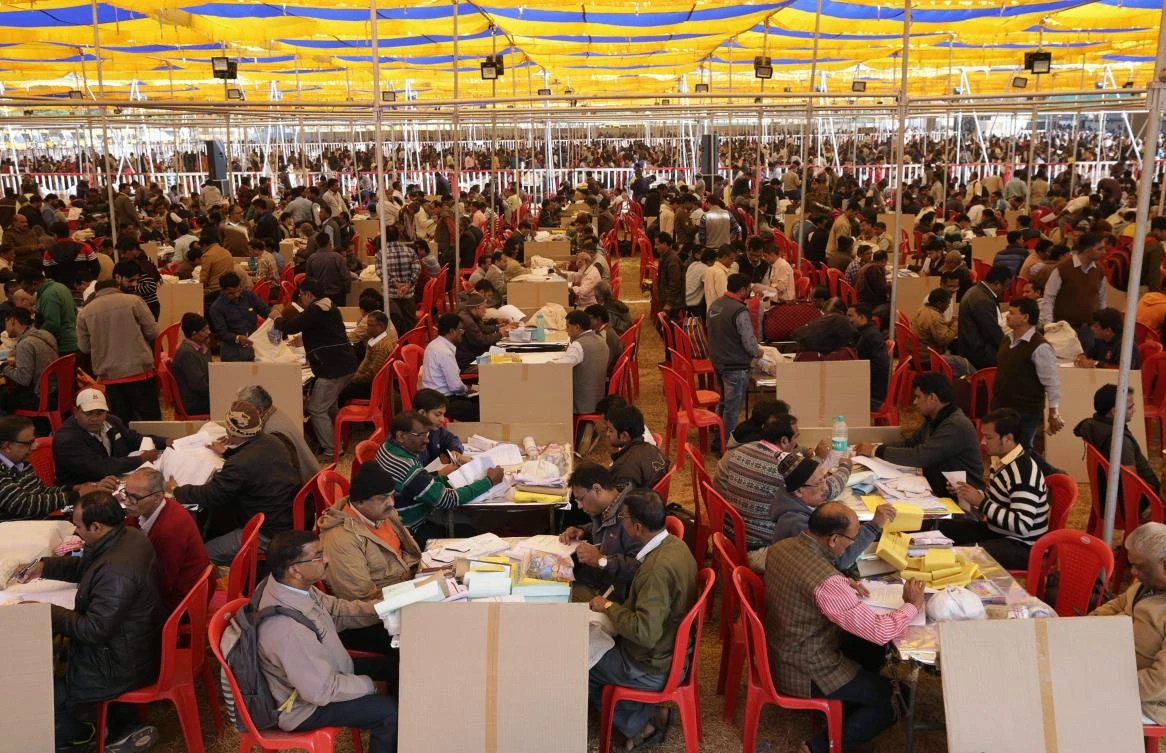 Results from Rajasthan, as well as for Telangana, also voting on Friday, plus Madhya Pradesh, Chhattisgarh and Mizoram — which have already cast ballots — will be published on Dec. 12. (AFP)