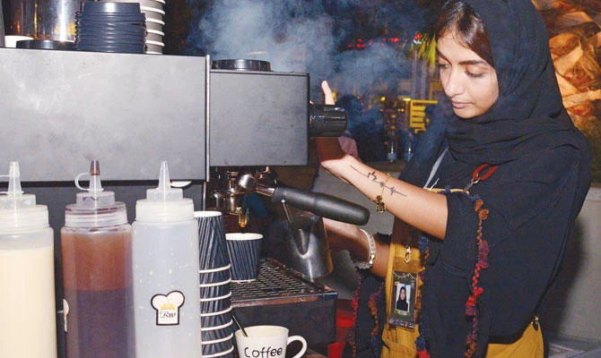 Original local cafes are working hard to maintain their reputation for serving authentic coffee. (AN photo by Huda Bashatah)