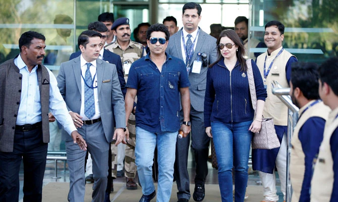 Actress Priyanka Chopra and her husband Nick Jonas arrive in Udaipur to attend pre-wedding celebrations of Isha Ambani, daughter of the Chairman of Reliance Industries Mukesh Ambani, in the desert state of Rajasthan, India, December 8, 2018. (REUTERS)