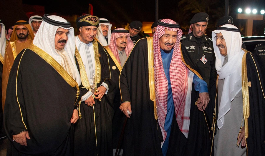 King Salman launched the program to restore Tarif on Sunday. (SPA)