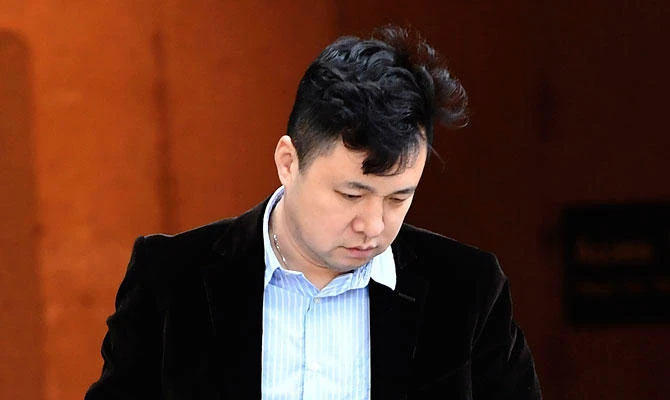 Liu Xiaozong, husband of Meng Wanzhou, Huawei's chief financial officer arrives at a Vancouver, British Columbia courthouse following a break in the bail hearing for his wife on Monday, December 10, 2018. (AP)