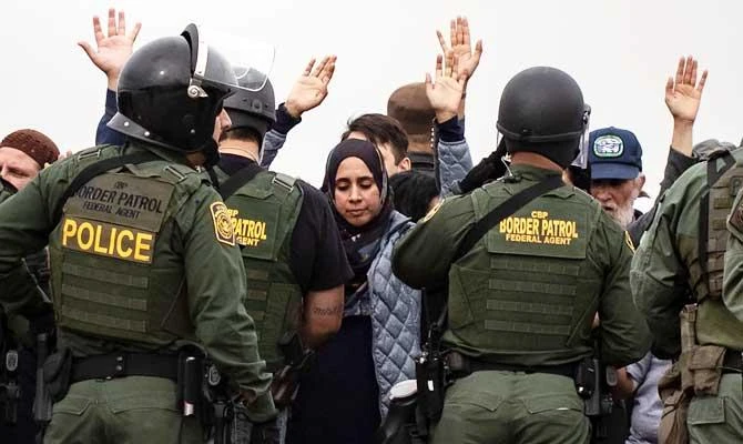US arrests religious leaders, activists at border protest