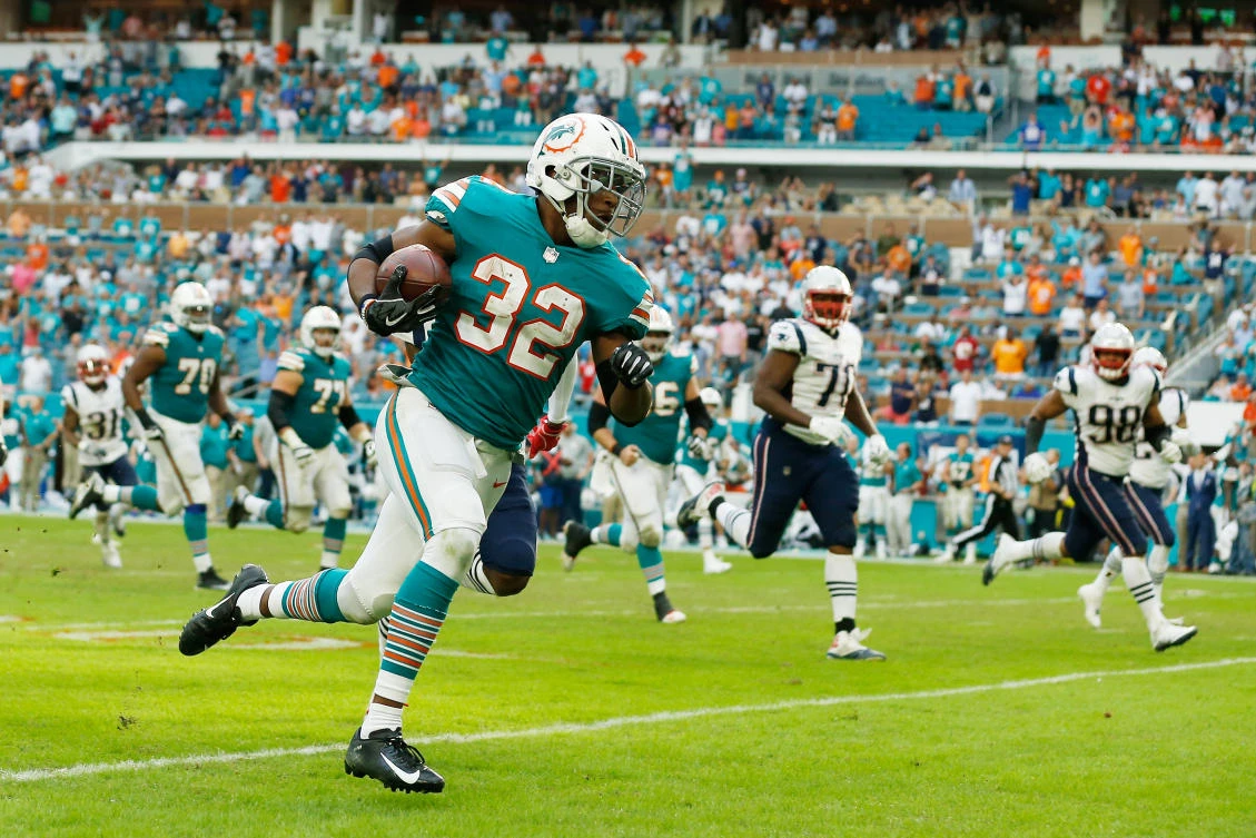 WHAT WE LEARNED: A miracle in Miami, dominant Chicago Bears and Pittsburgh Steelers feel the strain