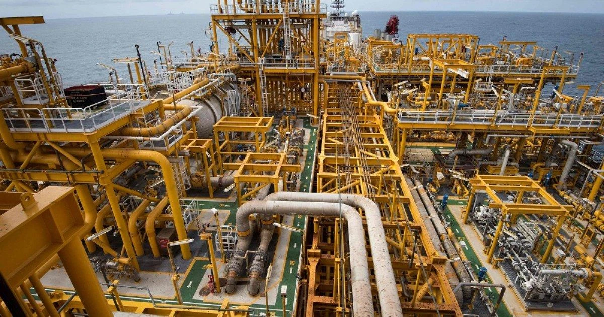 IEA: Lower crude prices tend to support demand for oil and economic activity. (Reuters)